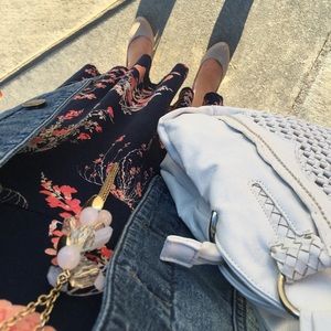 Meet your Posher, Laila